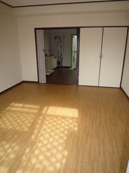 奥内西本町マンションの物件内観写真